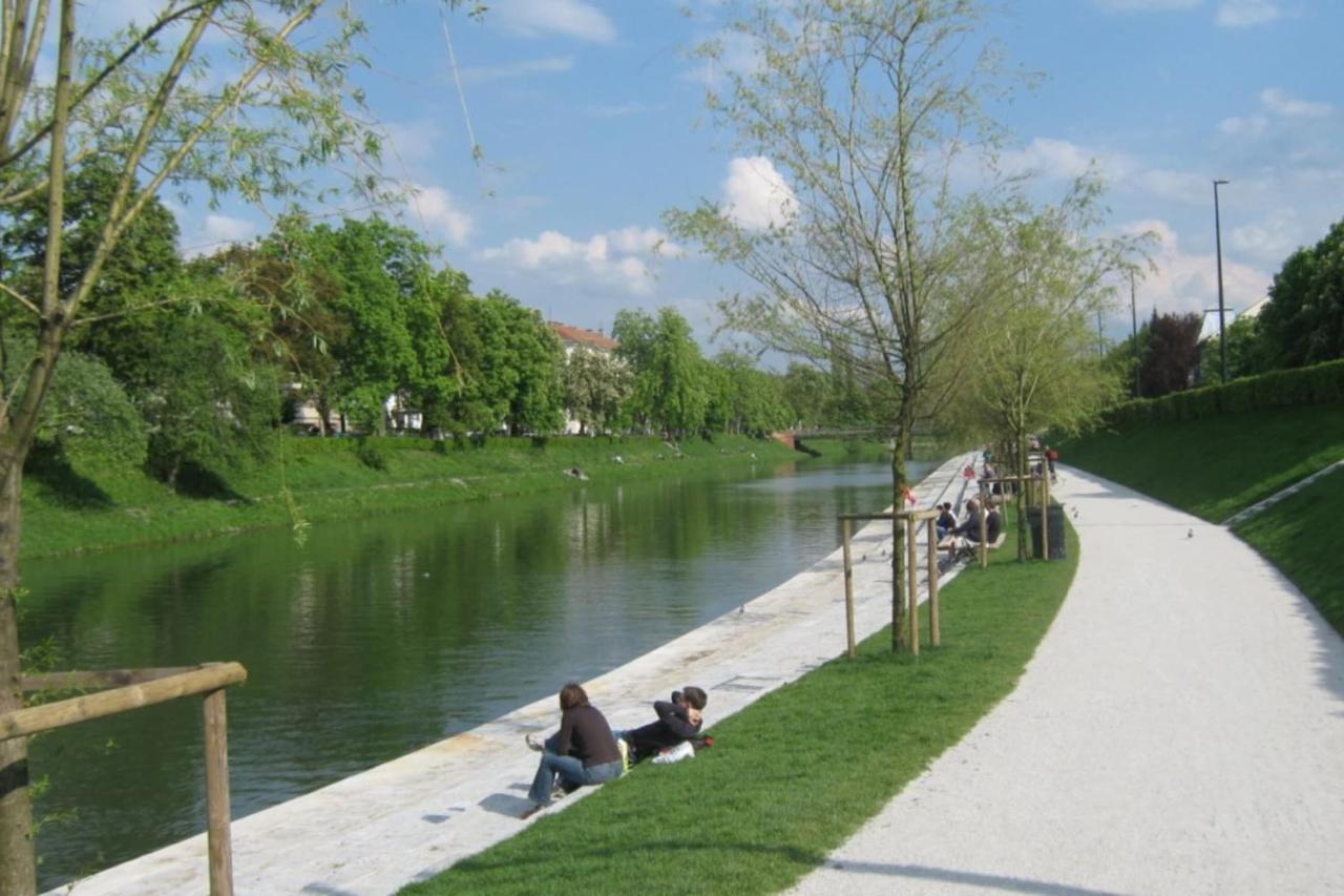 Riverside Ljubljanica With Private Parking Leilighet Ljubljana Eksteriør bilde